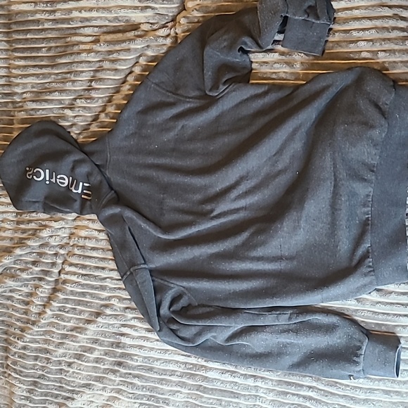 Emerica zip up sweater. Size Medium fits like a large. Black charcoal. Skate - Picture 2 of 3